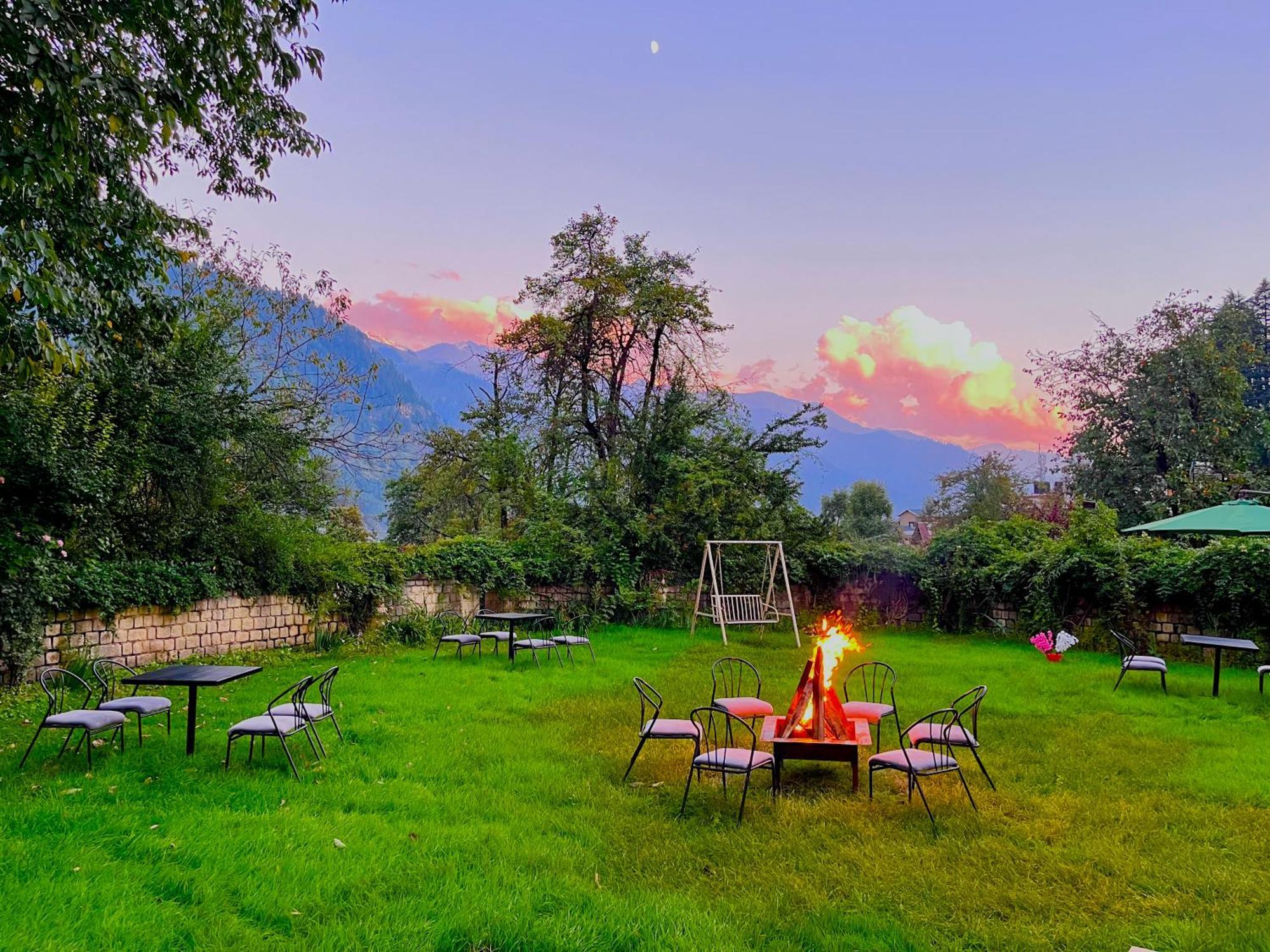 Sagar Heritage Resort, Near Mall Road Manali Ngoại thất bức ảnh